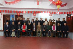 �������J�Ȃł̏����𗬁A���J�Ȃ̐����ƁA���@�Ƃ̊F�l��